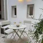 Dimore Garibaldi - Borgo Di Puglia & Lands Monopoli