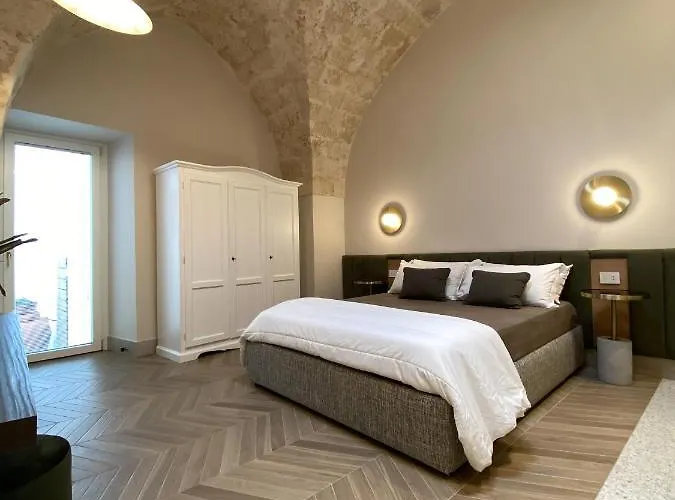 Dimore Garibaldi - Borgo Di Puglia & Lands Lejlighed *